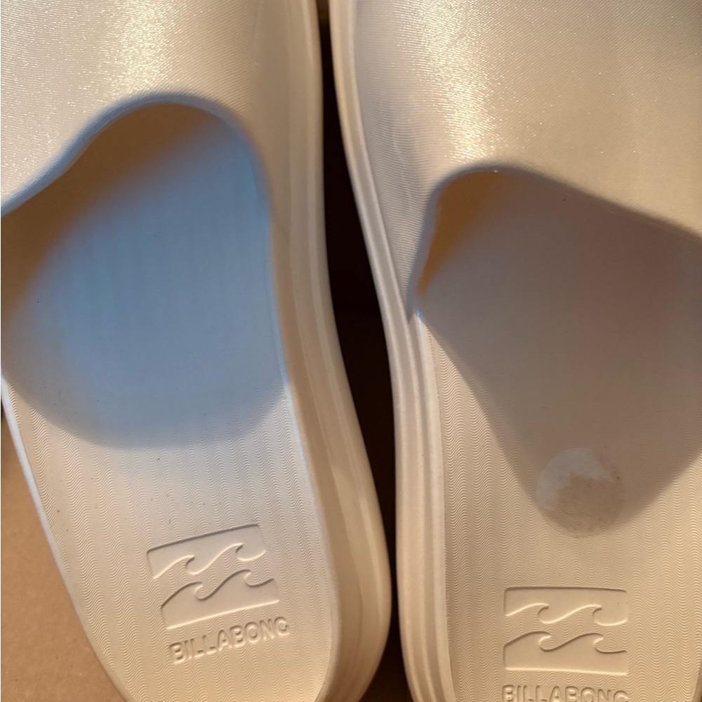 Billabong Women's 11 Cream Slide Sandals - Picture 2 of 5